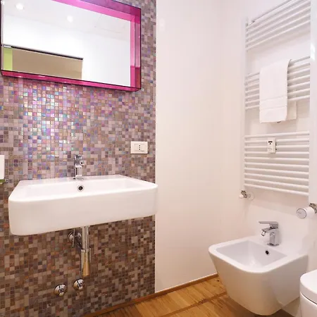 Court House Elegant * ميلان