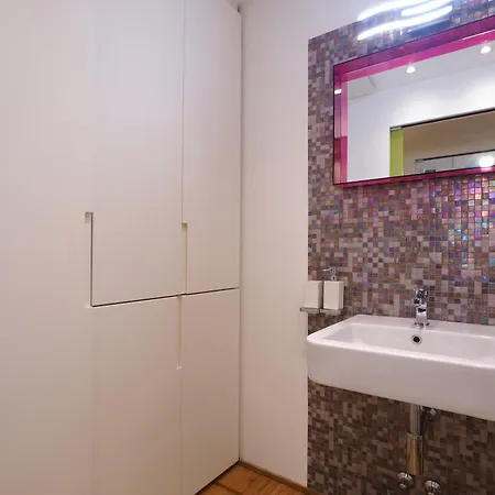 Court House Elegant شقة