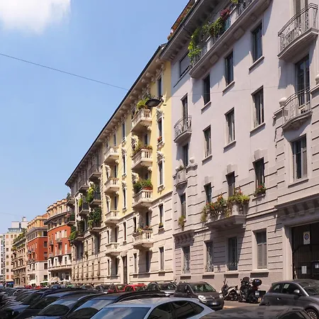 Court House Elegant * ميلان