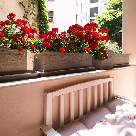 Court House Elegant * ميلان